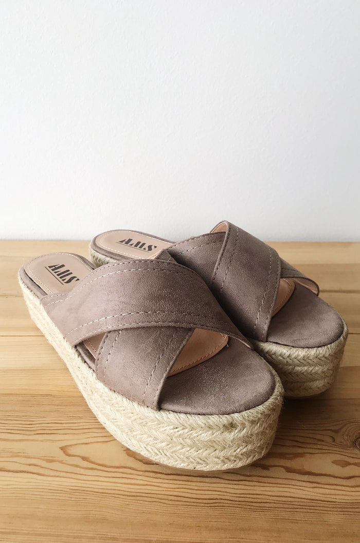 mode, pure delight slip on flatform