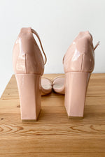 mode, stepping out heel