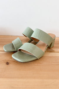 mode, confident heel
