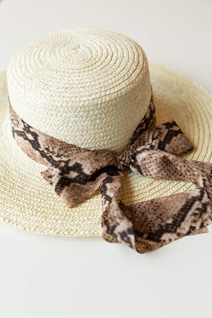 mode, lovely lady snake trim hat