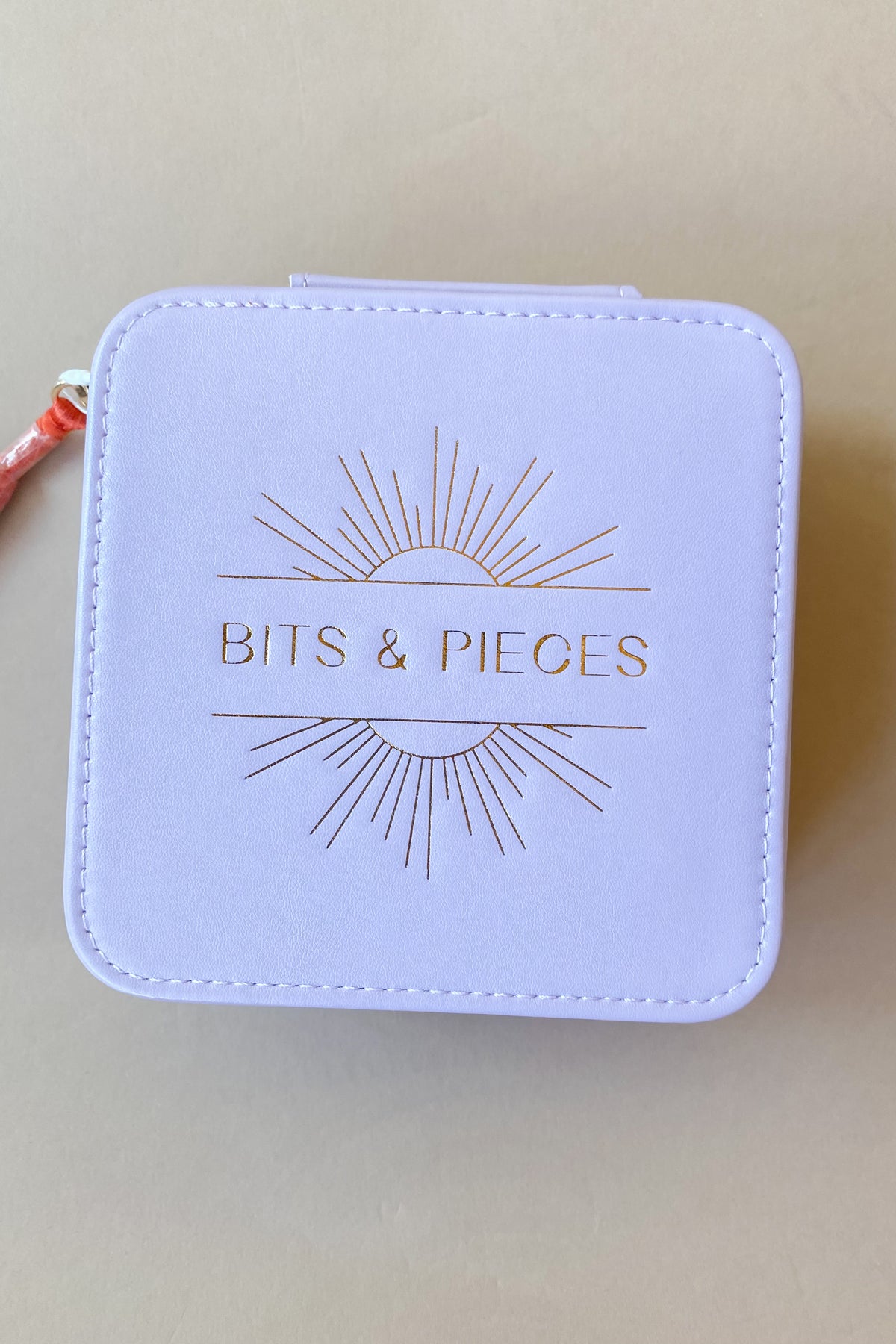 mode, bits & pieces jewelry case