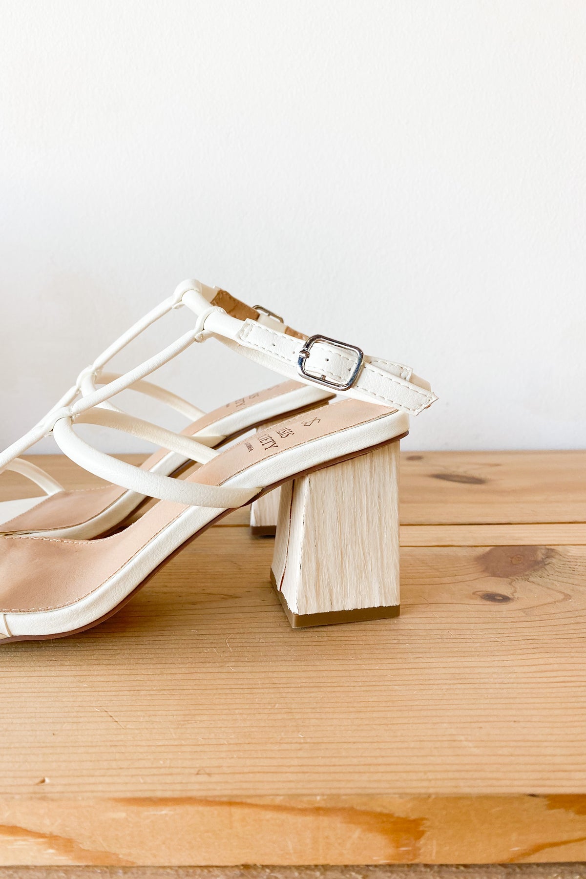 mode, sofia heel