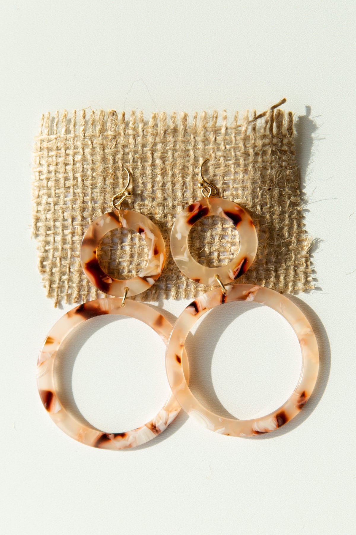 mode, dancing circle drop earrings