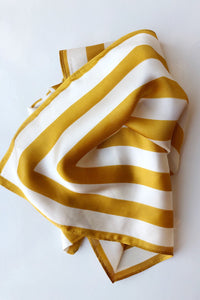 mode, hannah square scarf