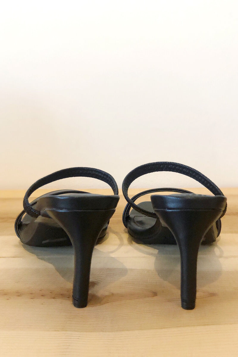 mode, get along with you heel