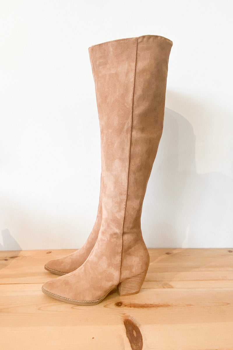 mode, the tall arisa boot