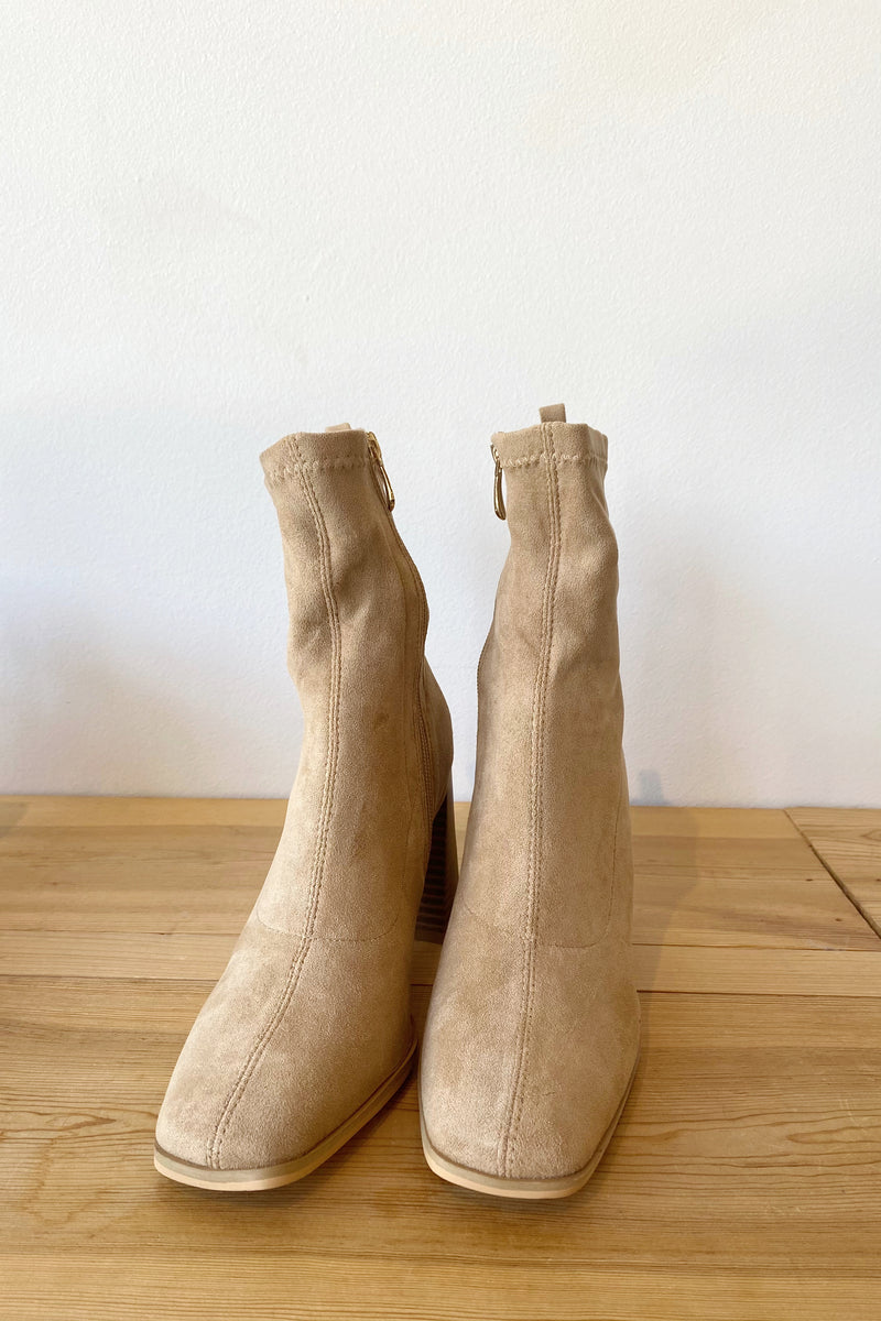 mode, Deya suede ankle boots