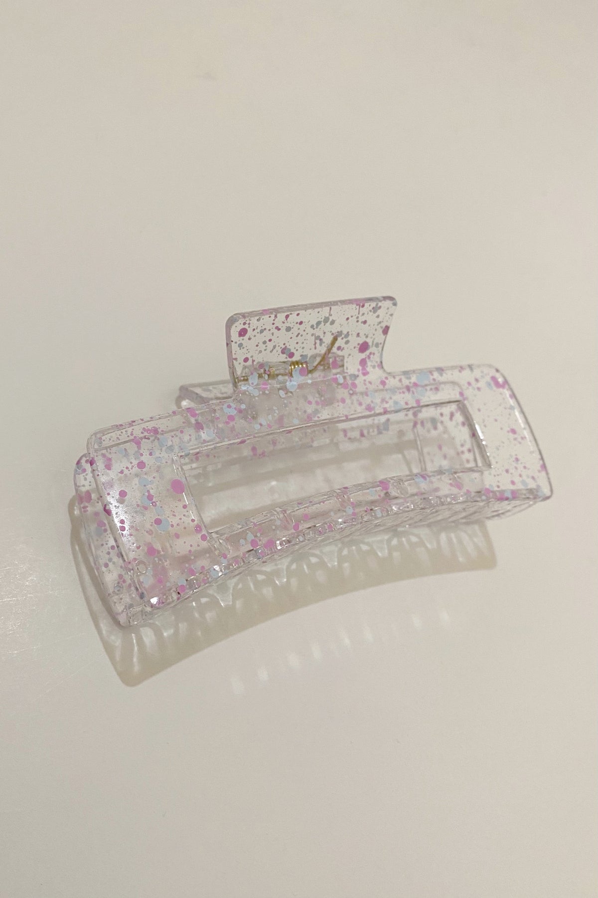 mode, hold me up hair clip