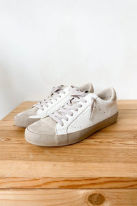 mode, the mia sneaker