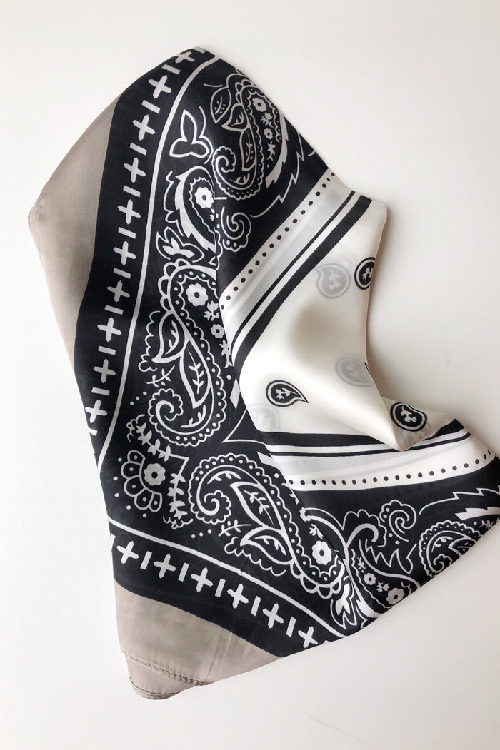 mode, Ellie square scarf
