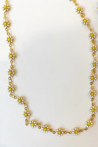 mode, daisy white choker