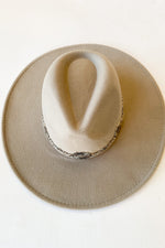 mode, traveler medallion hat