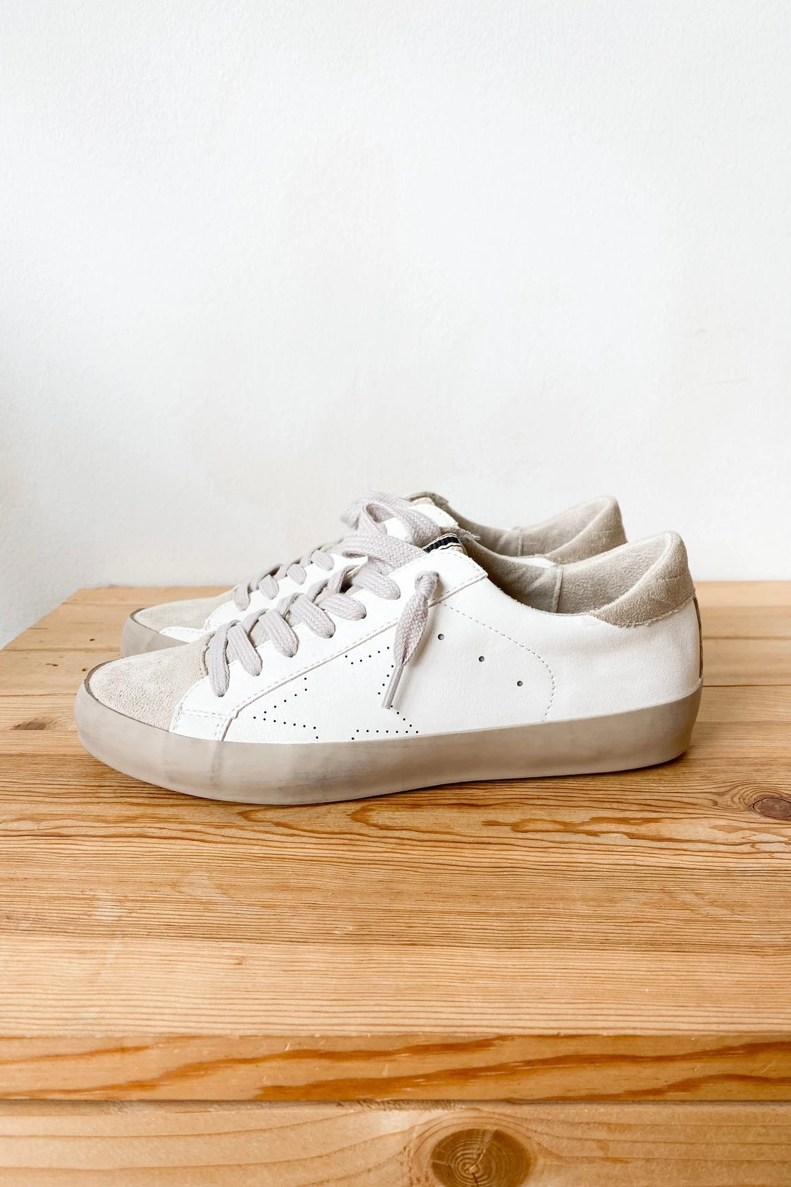 mode, the mia sneaker