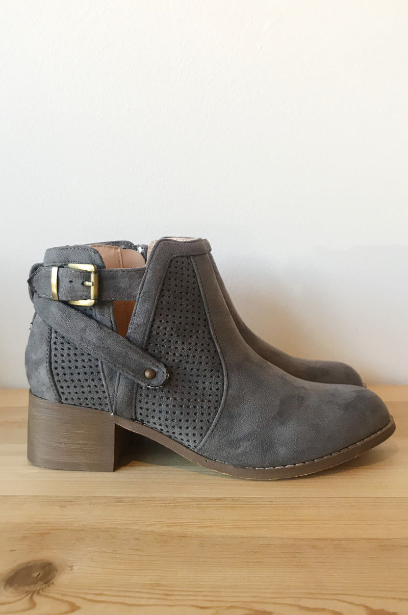 mode, heart warming bootie