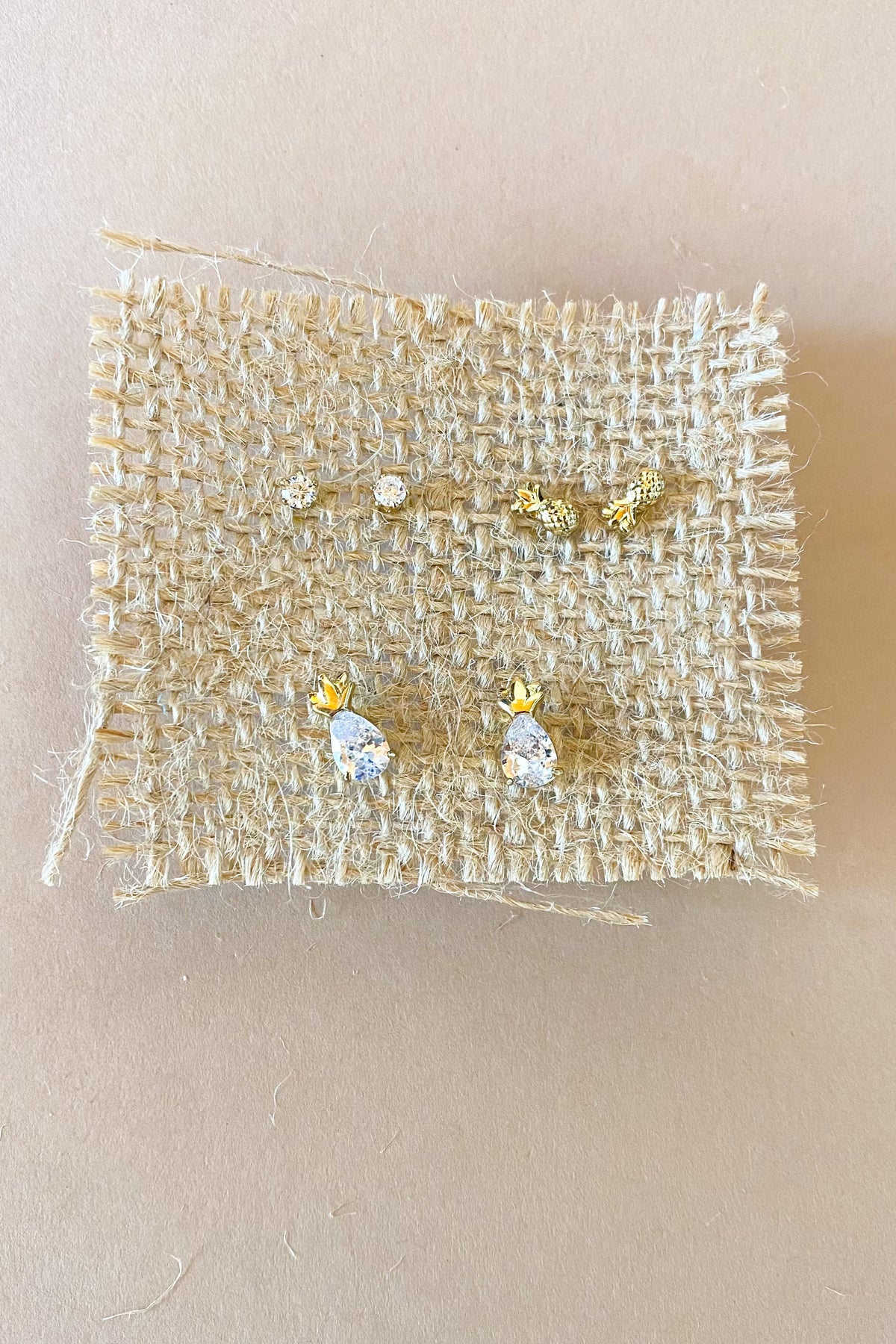 mode, pineapple earring set