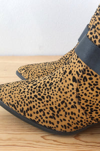 mode, step into love buckle bootie