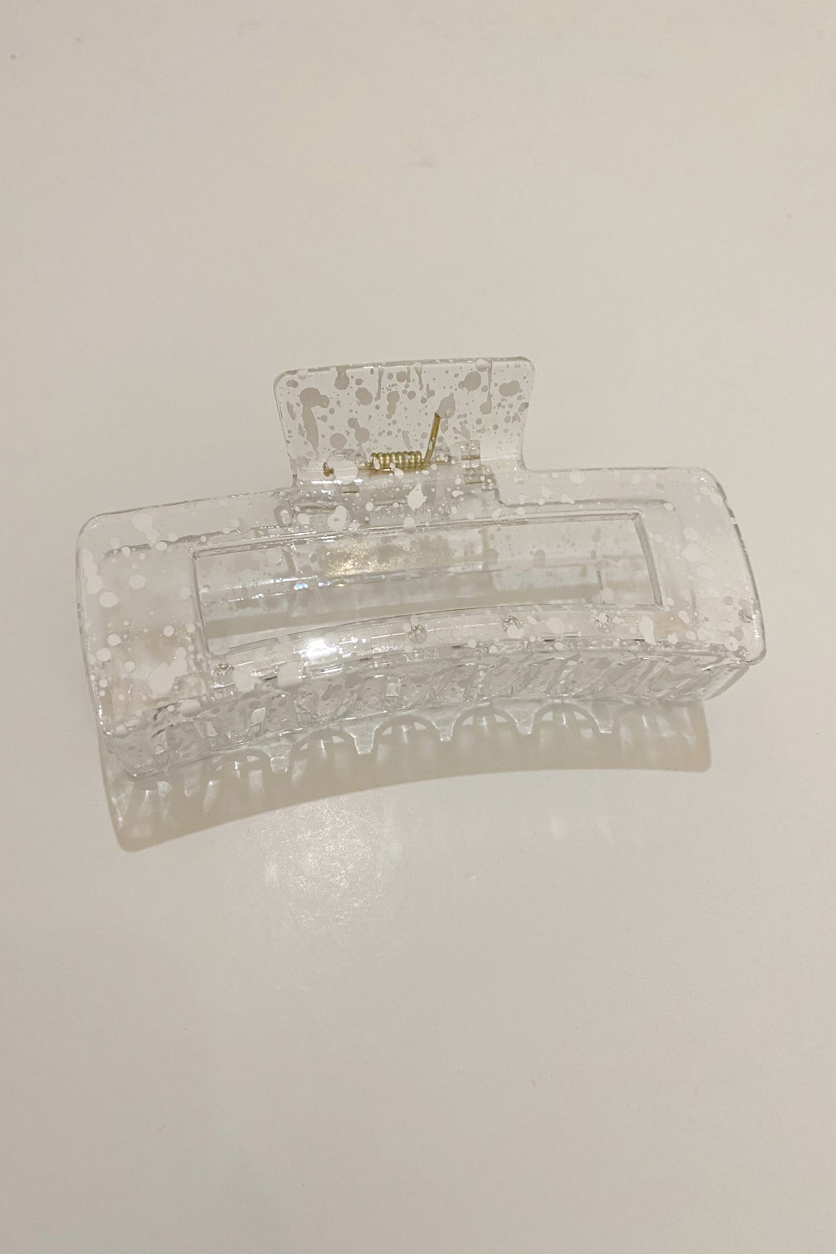 mode, hold me up hair clip