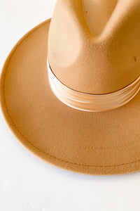 mode, Socialite hat