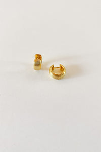 mode, sabrina hoops
