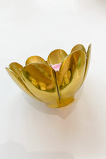mode, small metal flower candle