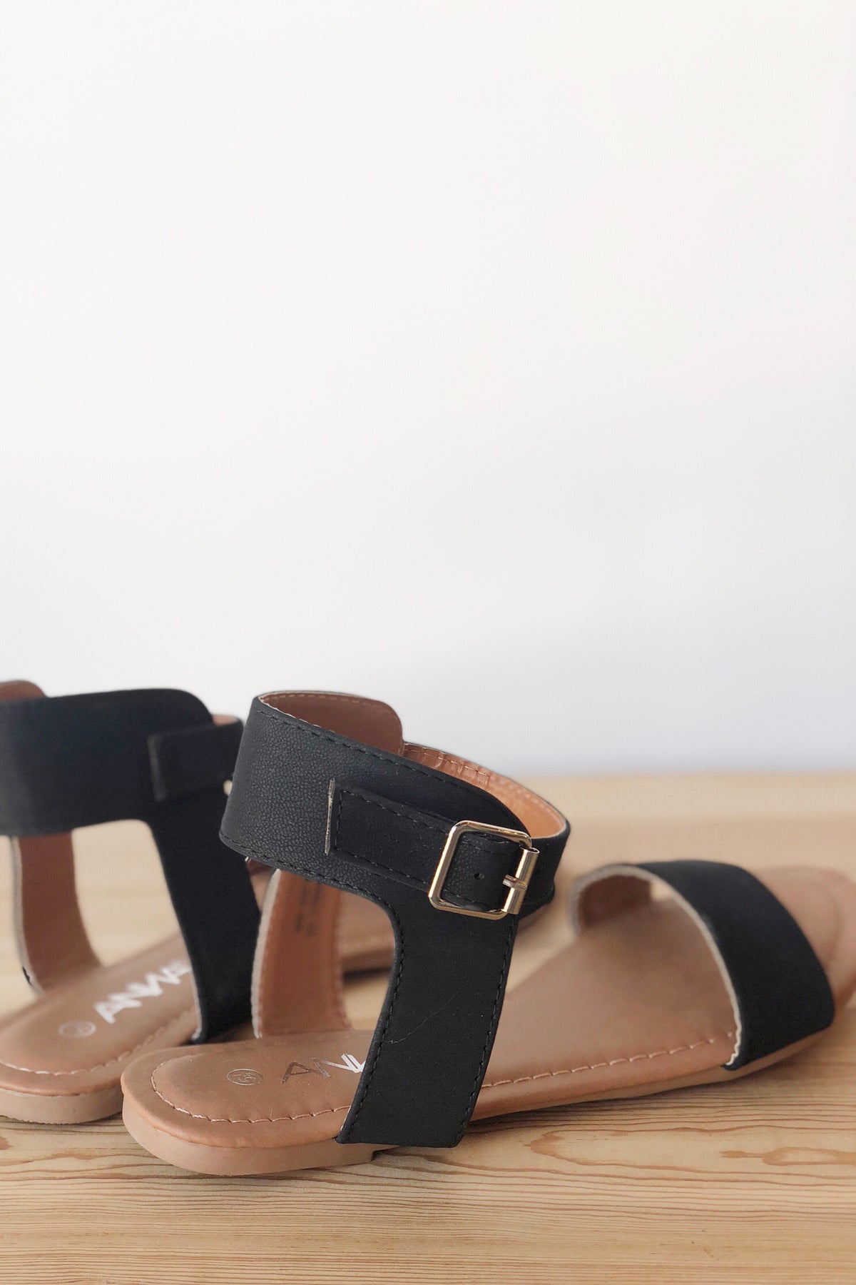 mode, gentle spirit sandal