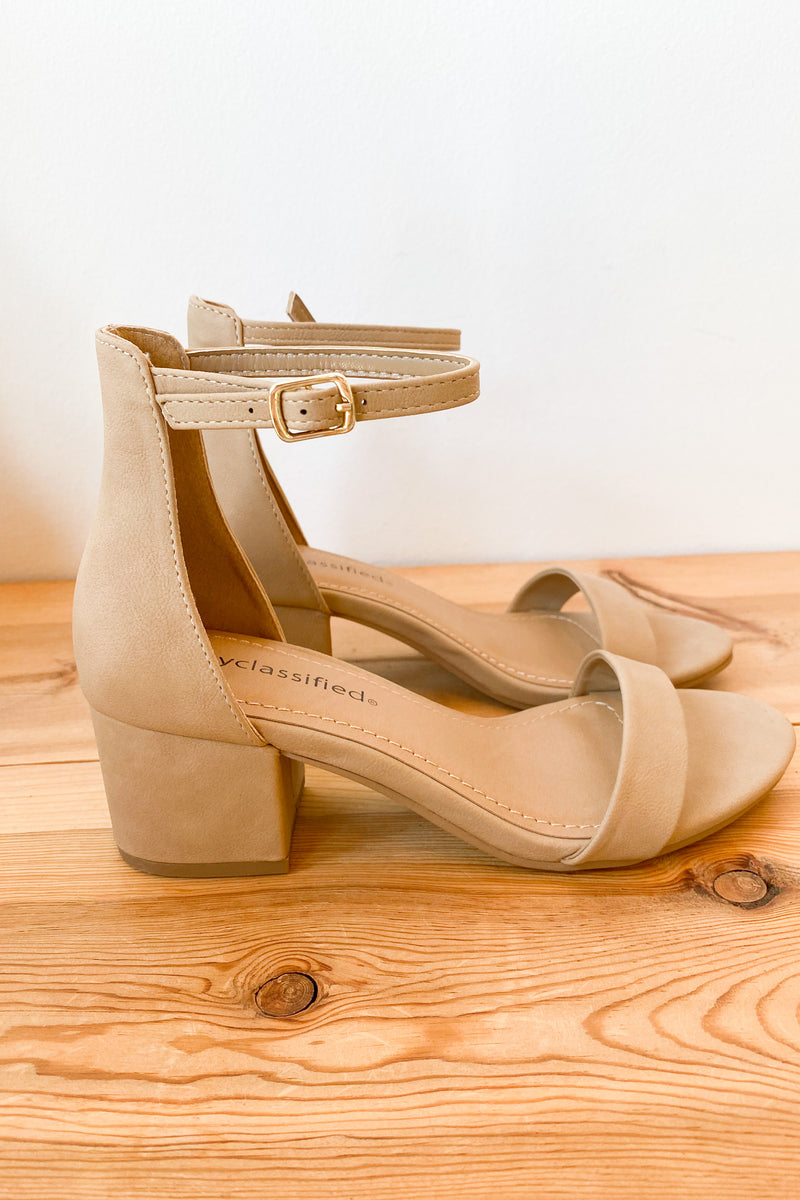 mode, better yet short block heel