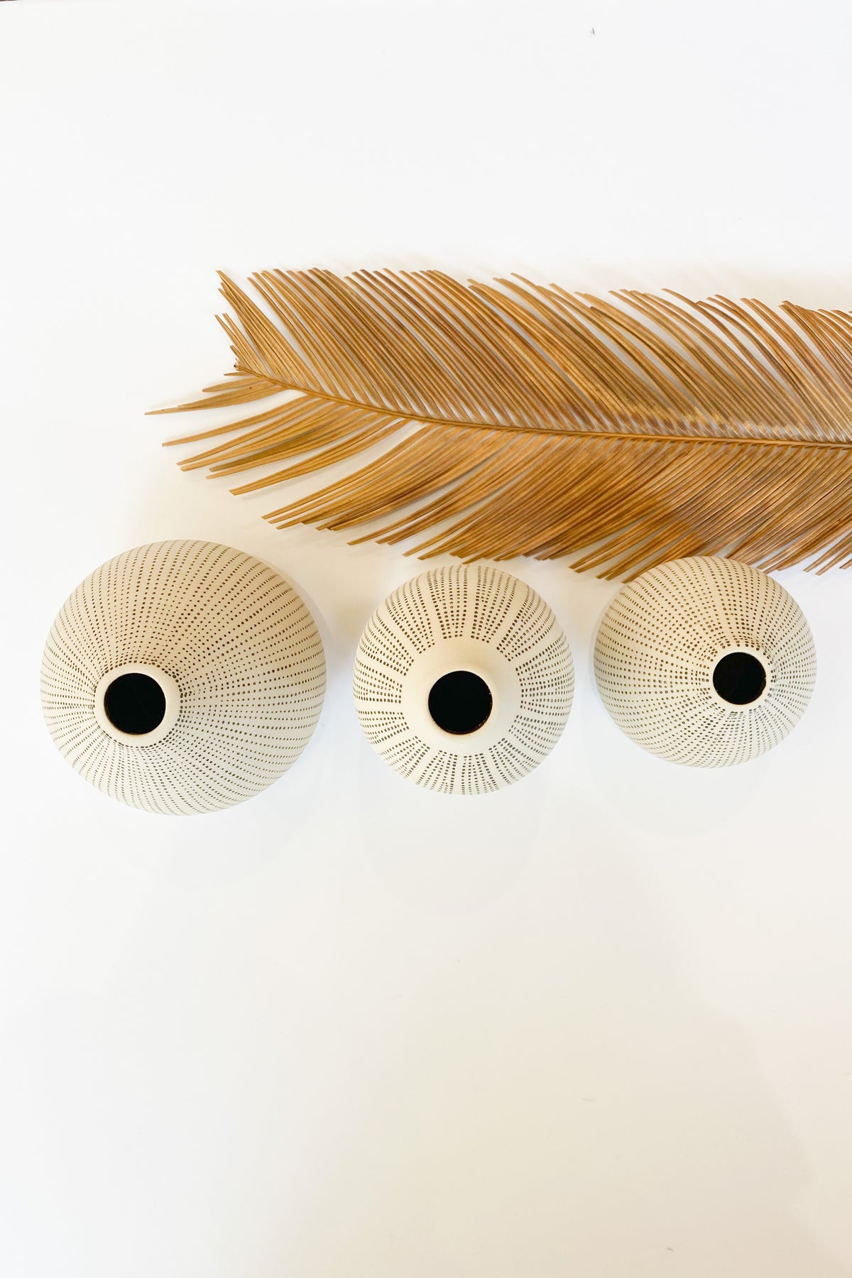 mode, stoneware textured vase
