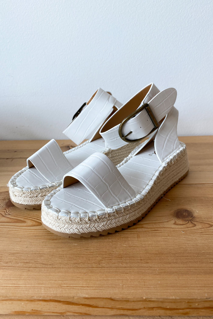 mode, so good to me sandal