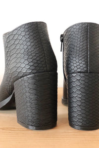 mode, compliments bootie