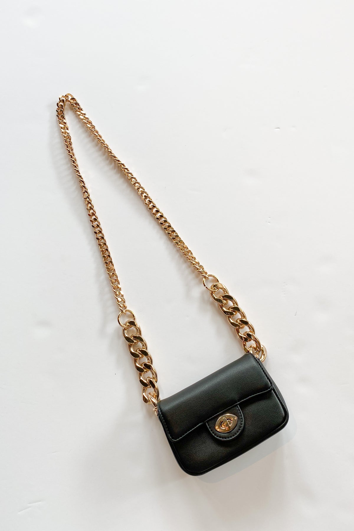 mode, oversized chain mini bag