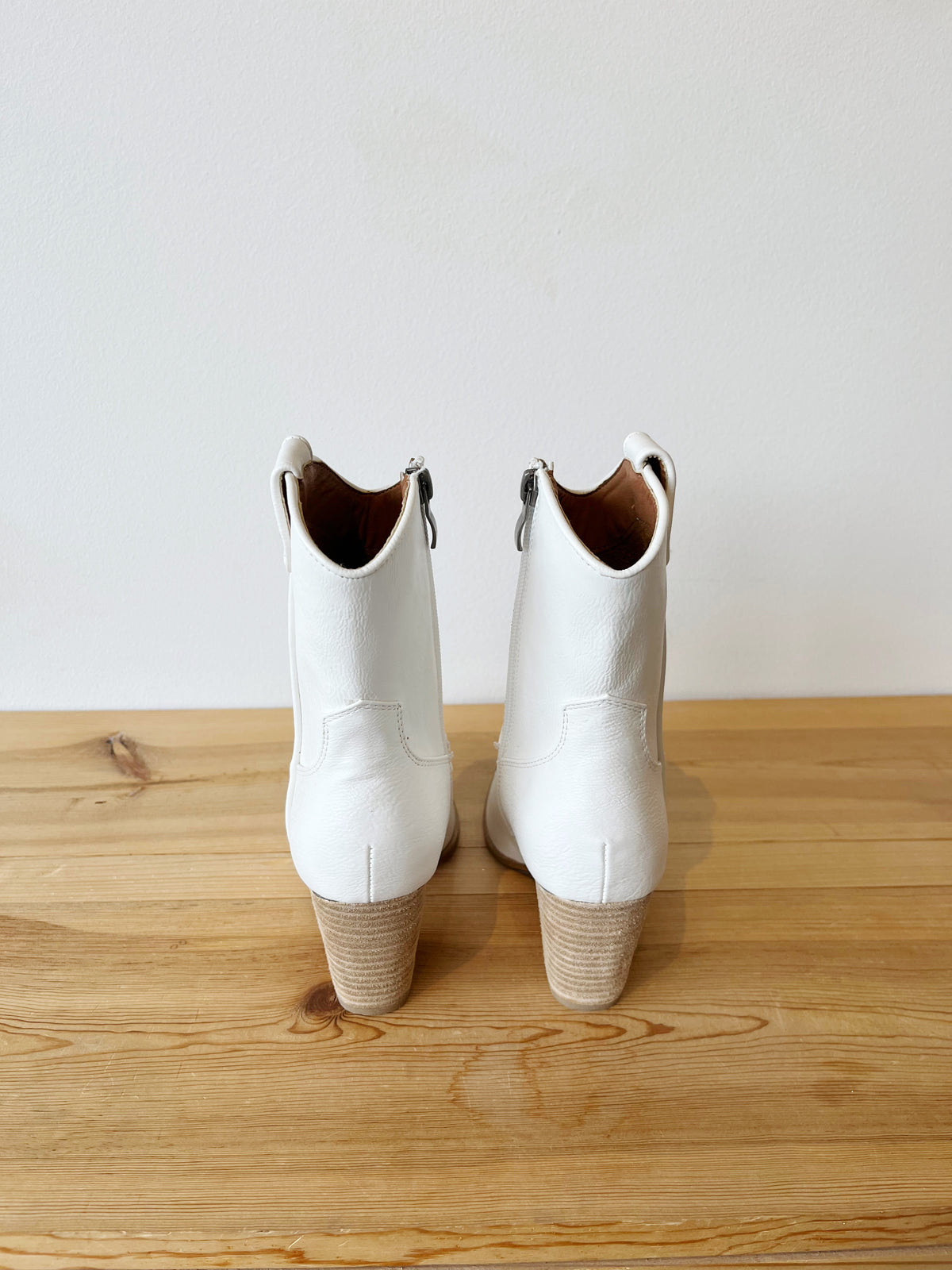 mode, dakota boot