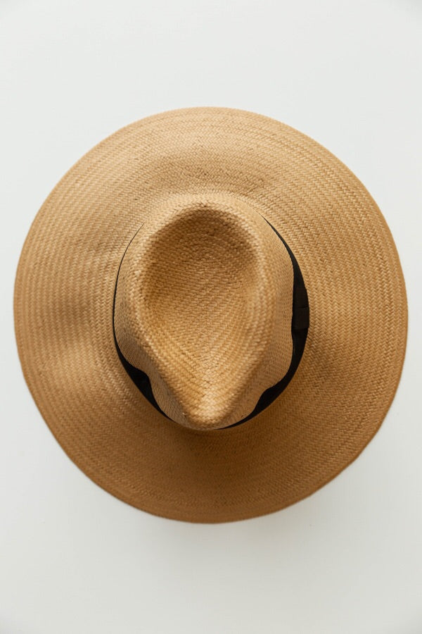mode, light at the end hat
