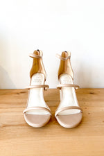 mode, the taylor heel