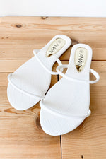 mode, time in the sand sandal