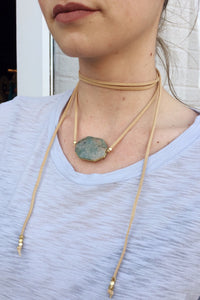 mode, wrap brac/choker