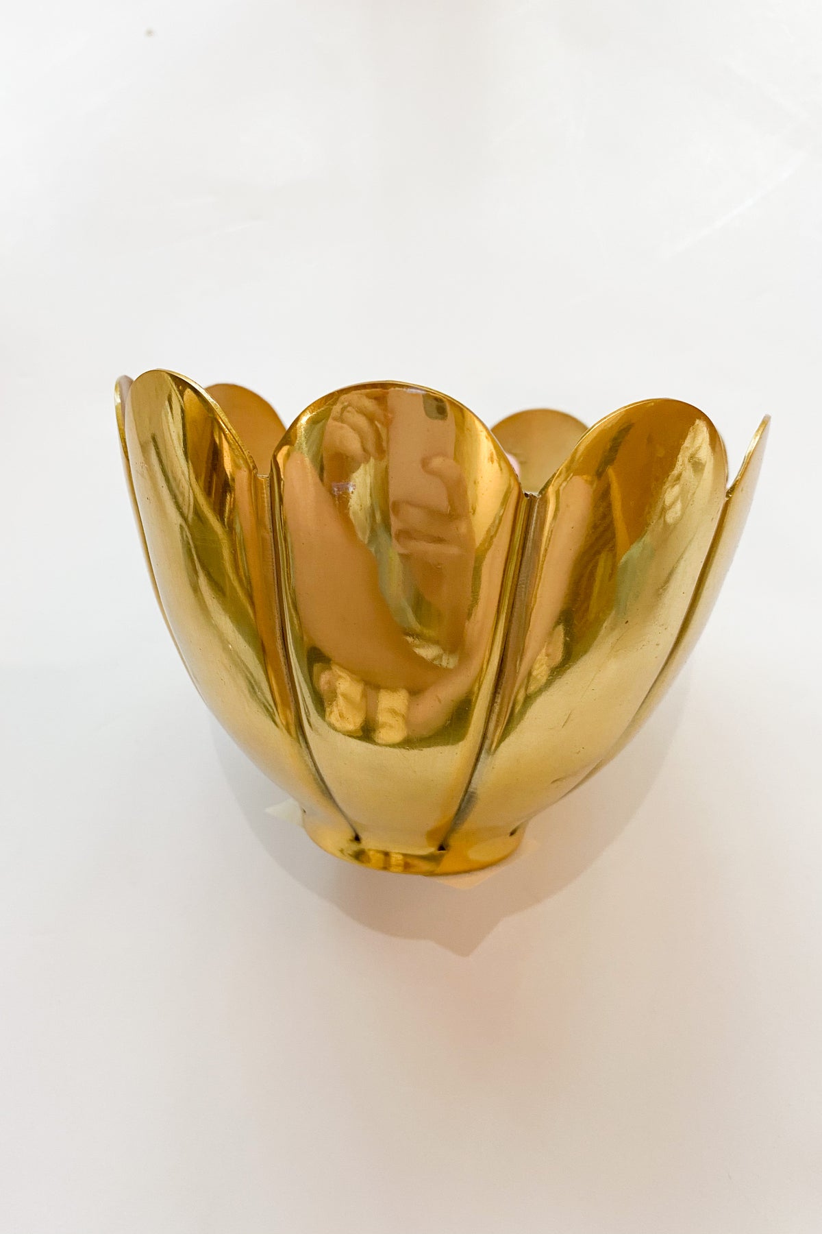 mode, med metal flower candle