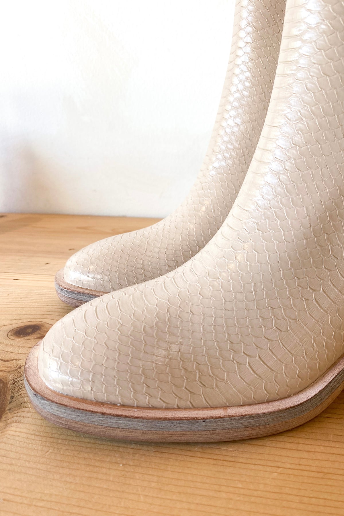 mode, the olivia boot