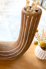 mode, terracotta U shaped vase