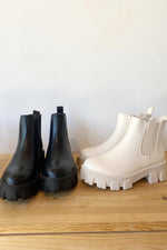 mode, here and there boot