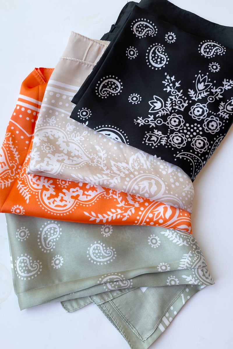 mode, un-phased square scarf