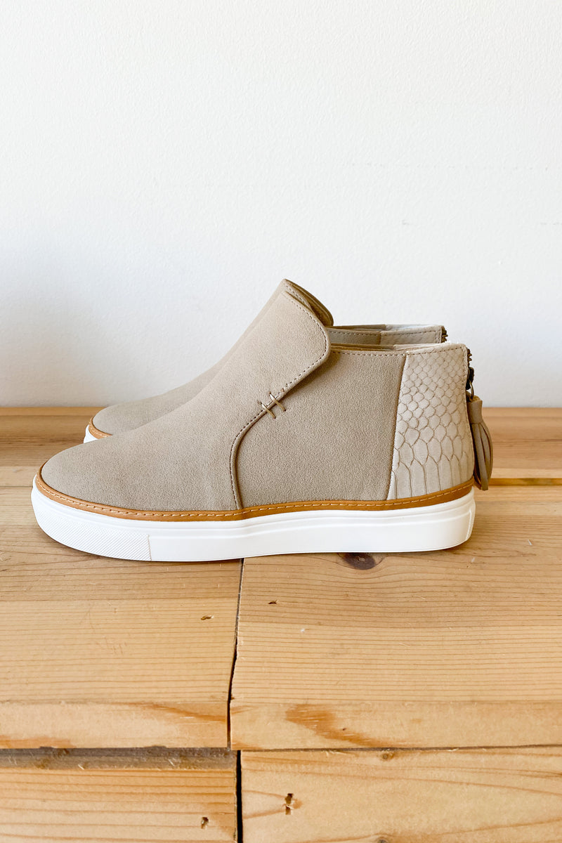 mode, lift me higher sneaker