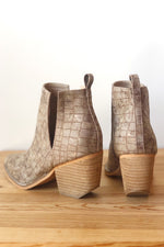 mode, wilder side slit bootie