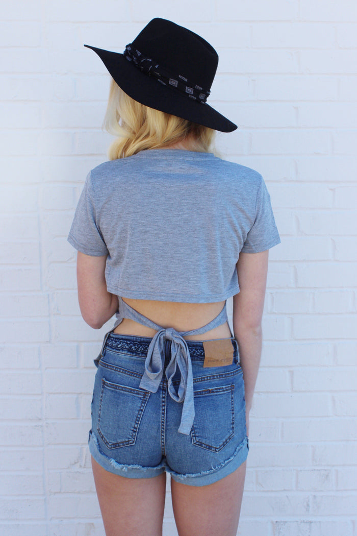mode, open tie back tee