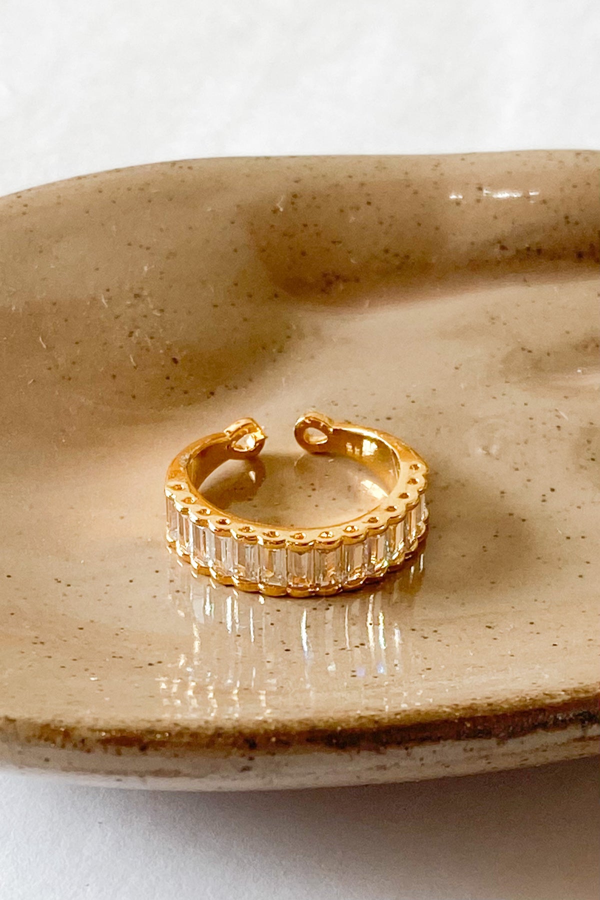 mode, baguette queen ring