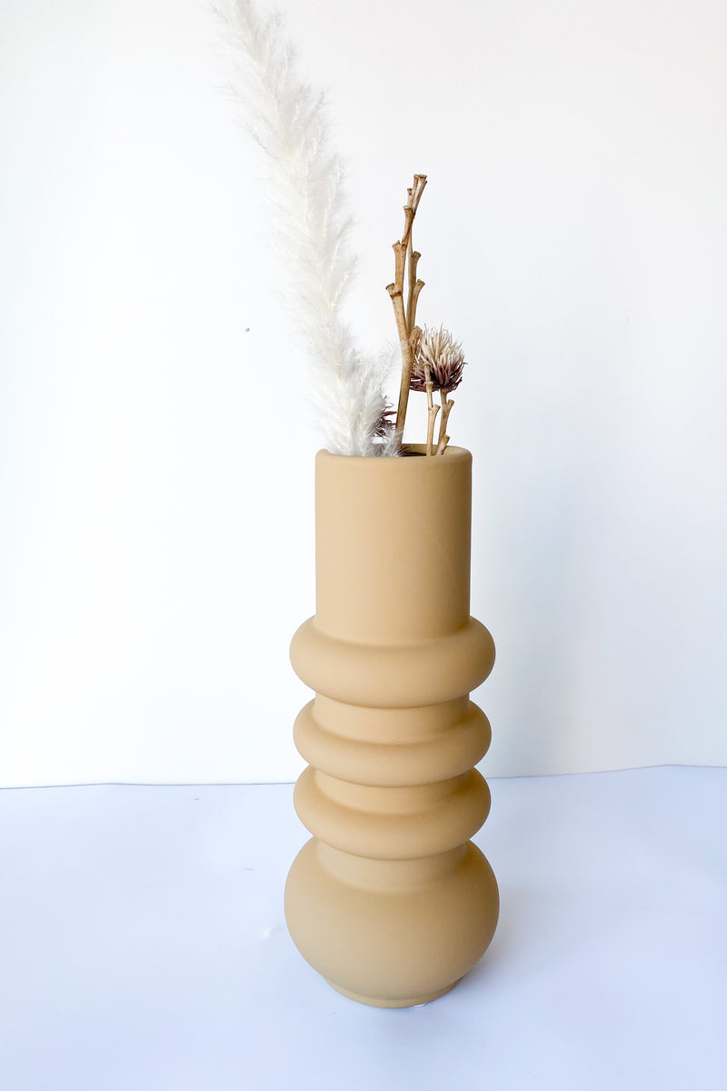 haley stoneware vase nude