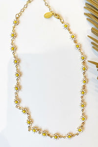 mode, daisy white choker