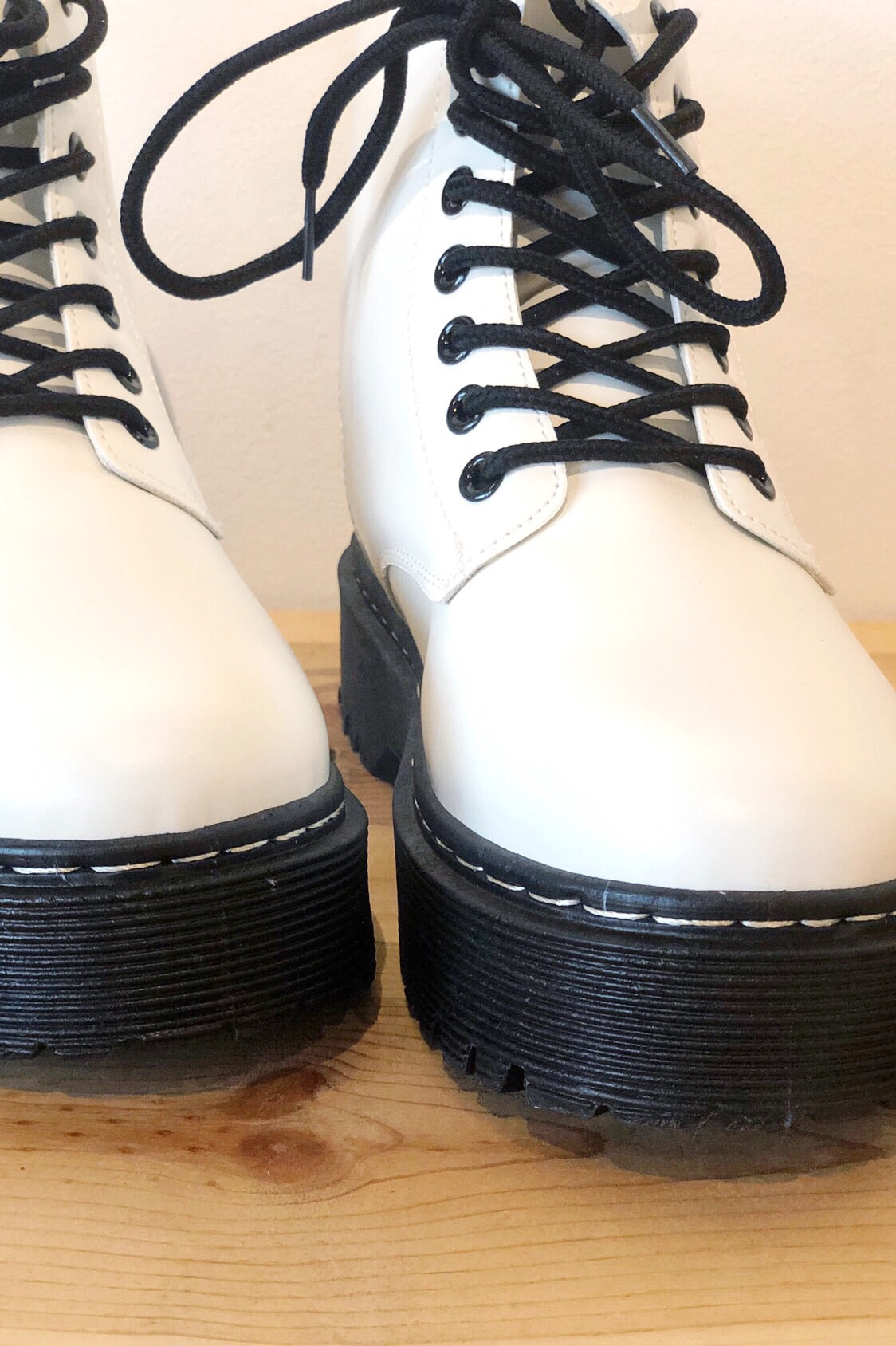 mode, passionate chunky boot