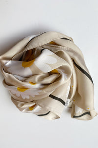 mode, floral silk bandana