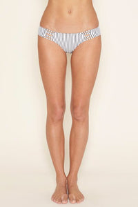 mode, Kallah skimpy bottoms