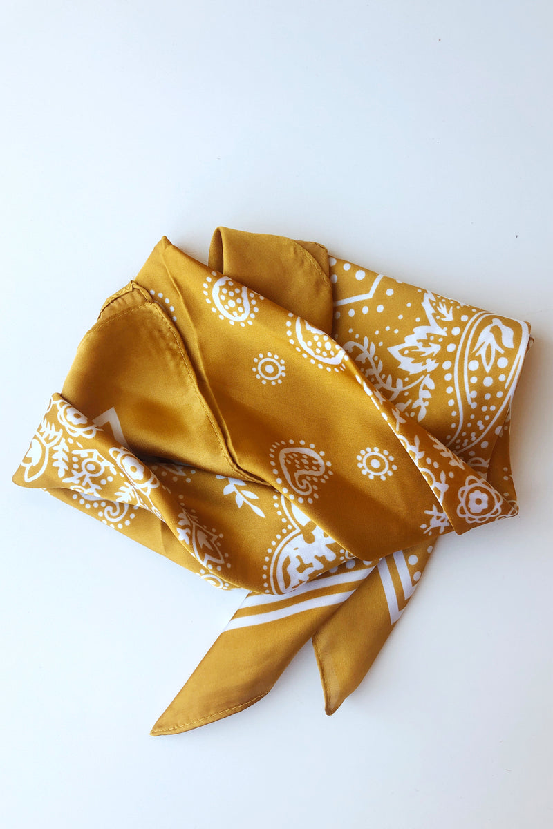 mode, un-phased square scarf